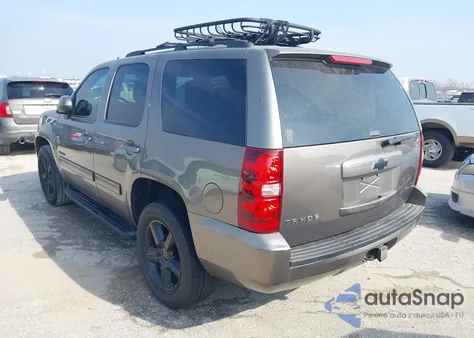 2011 Chevrolet Tahoe Ls z USA, uszkodzony, nr VIN 1GNSCAE09BR145171